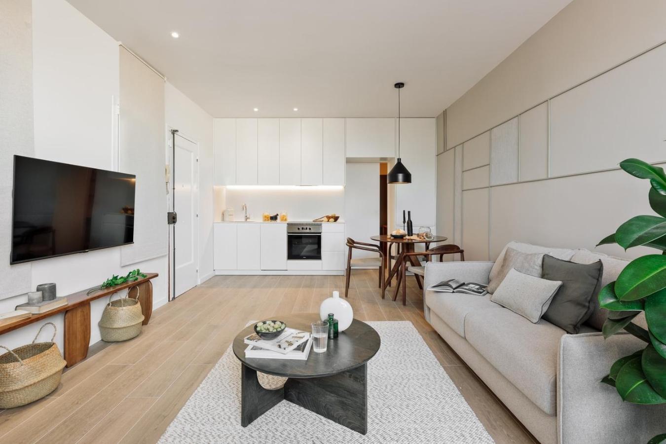 Isola - 1 Bedroom And Terrace In Eixample Dreta